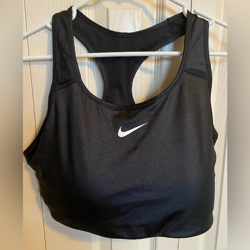 Nike 1x shimmer material black sports bra